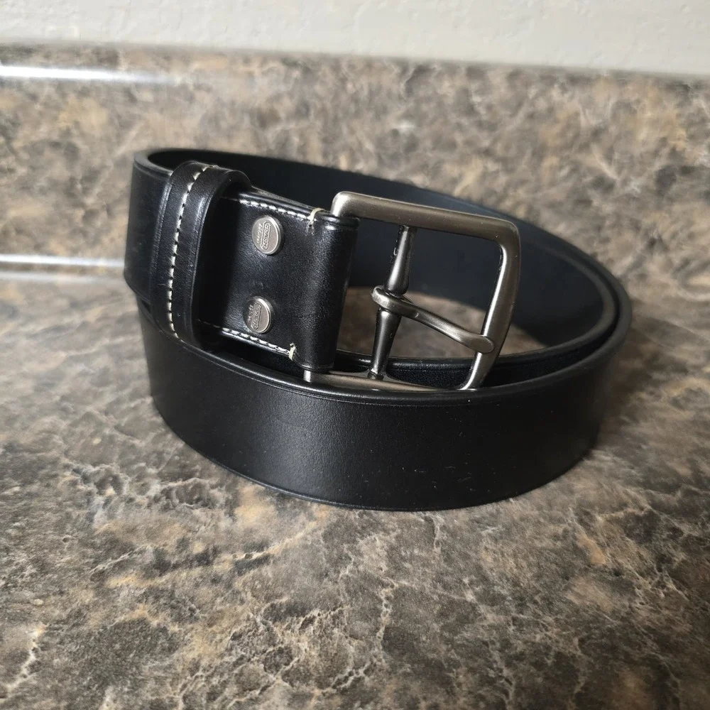 COACH Men's Black Leather Belt Size 36 / 90 cm Silver-Tone Buckle